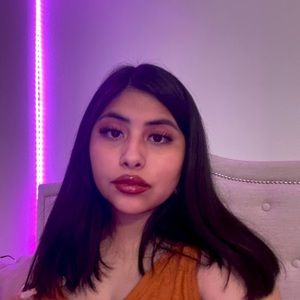 Meet your Posher, Adriana